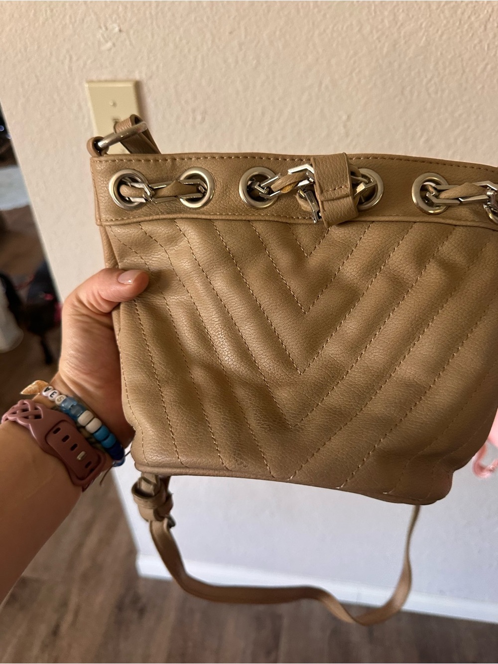 Free People Beige Quilted Bucket Bag Chain Strap EUC